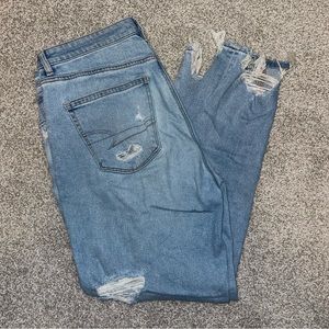 American Eagle mom jeans